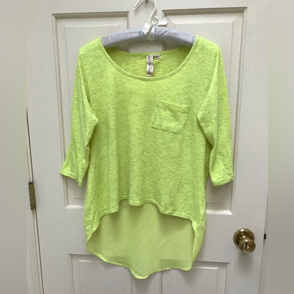 Sheer Back Summer Top Size: Large